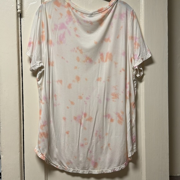 VERY SOFT Old Navy Tee - Picture 4 of 5